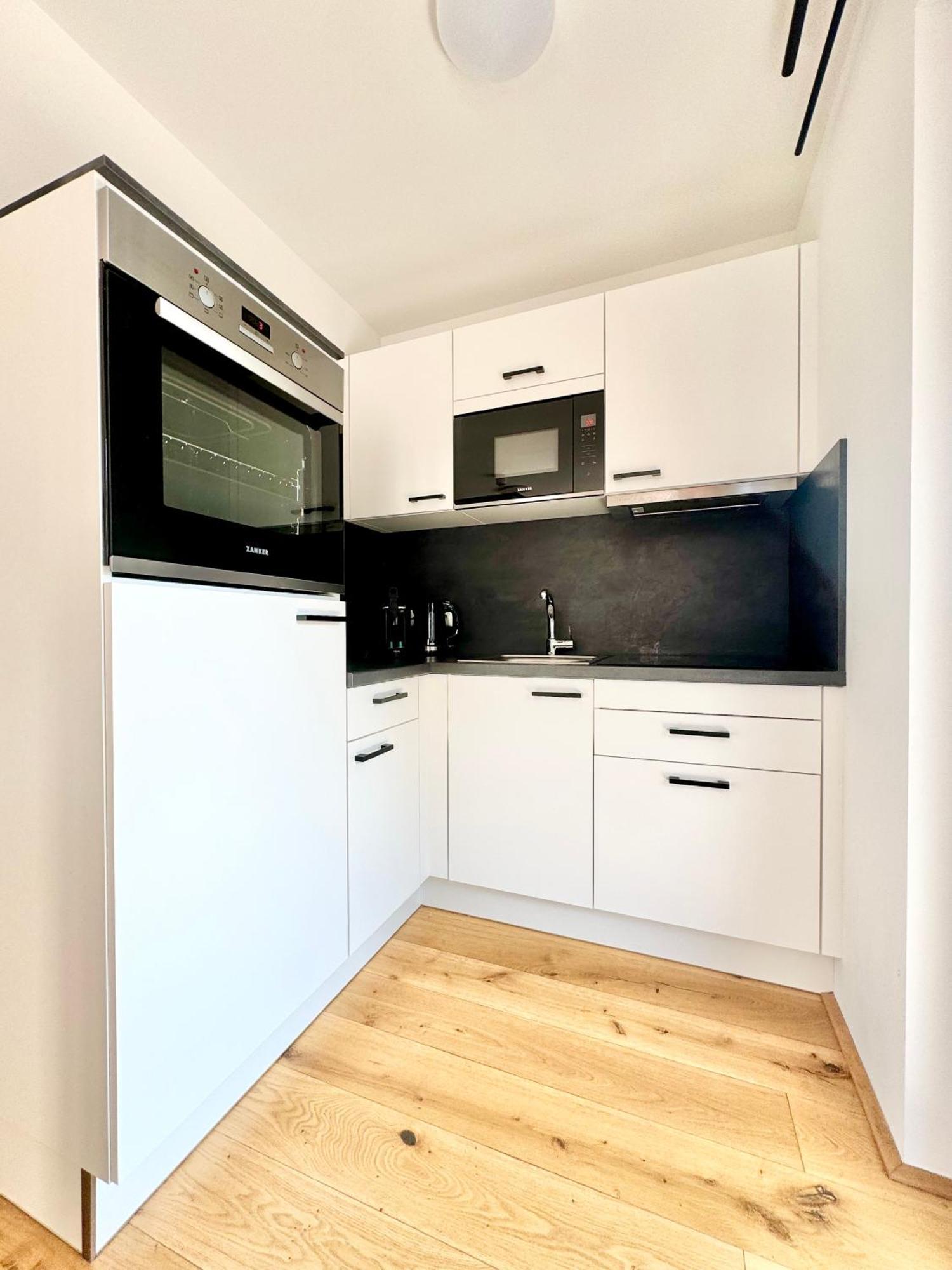 Stylische Wohnung Mit Balkon Viena Exterior foto
