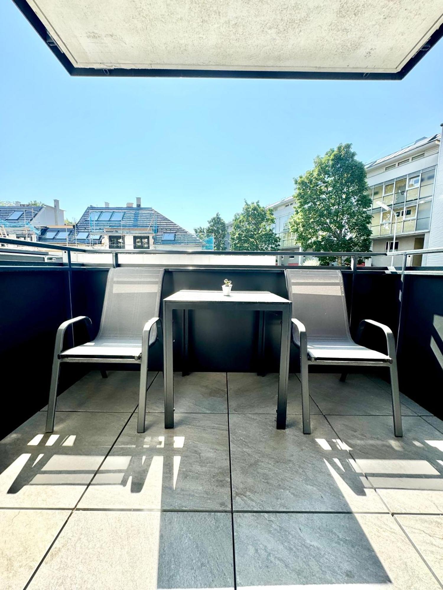 Stylische Wohnung Mit Balkon Viena Exterior foto